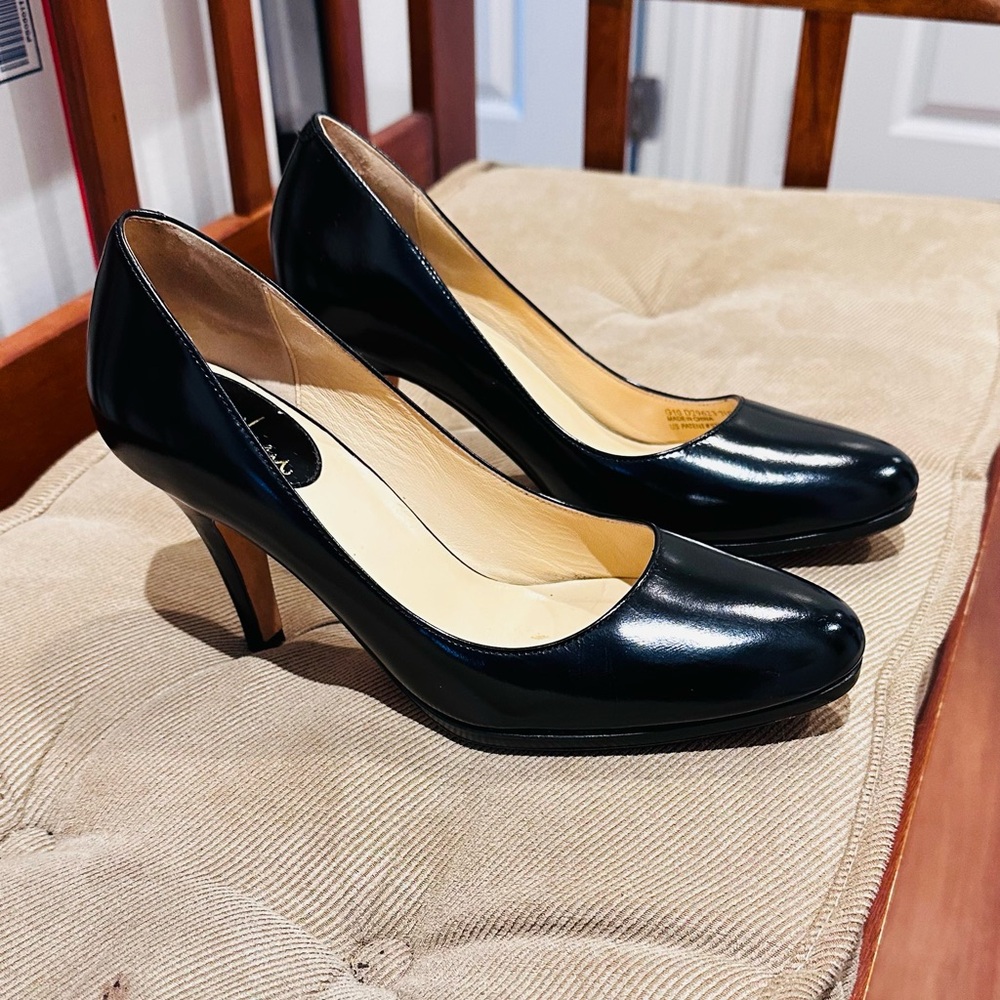 Calvin Klein Glossy Black Heels - Picture 2 of 9
